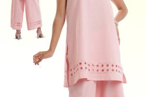 lisa-rene-3317-pk-linen-blend-ladies-suit-with-eyelet-details-on-tunic-and-wid-leg-pant-pink