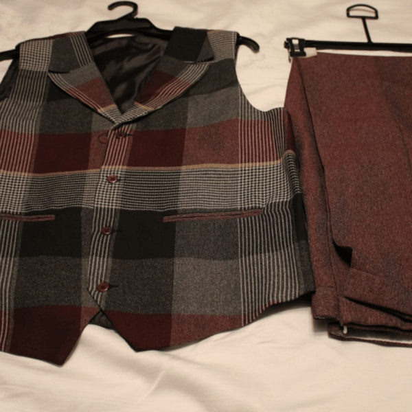 montique-v-137-mens-vest-sets-burgundy-600x600