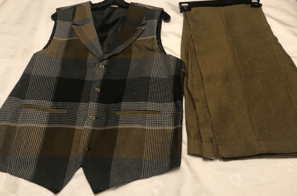 montique-v-137-mens-vest-sets-khaki-top-bottom